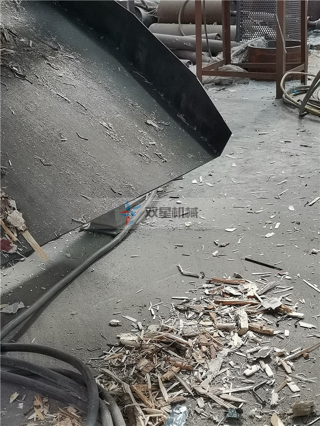 综合木材破碎机除铁除钉磁辊效果实拍