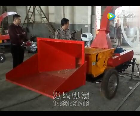 树枝粉碎机视频客户现场试机