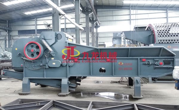 大型树枝粉碎机主树枝粉碎机厂家要由两个部分构成