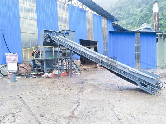 夏季合理避免木材树枝粉碎机价格
粉碎机出现温度过高