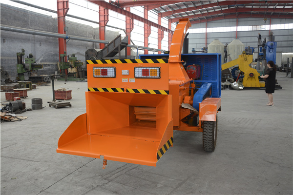 如何根据原材料选择合适的盘式削片机设备